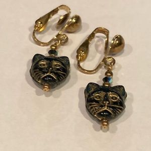Clip on vintage black cat earrings
